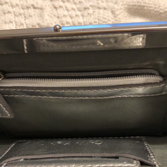 Calvin Klein purse - Picture 5 of 6